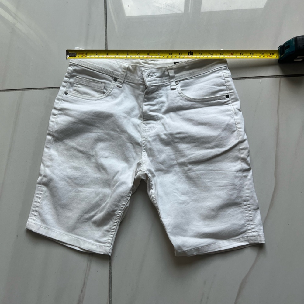 The Perfect Jeans NYC shorts in white.
